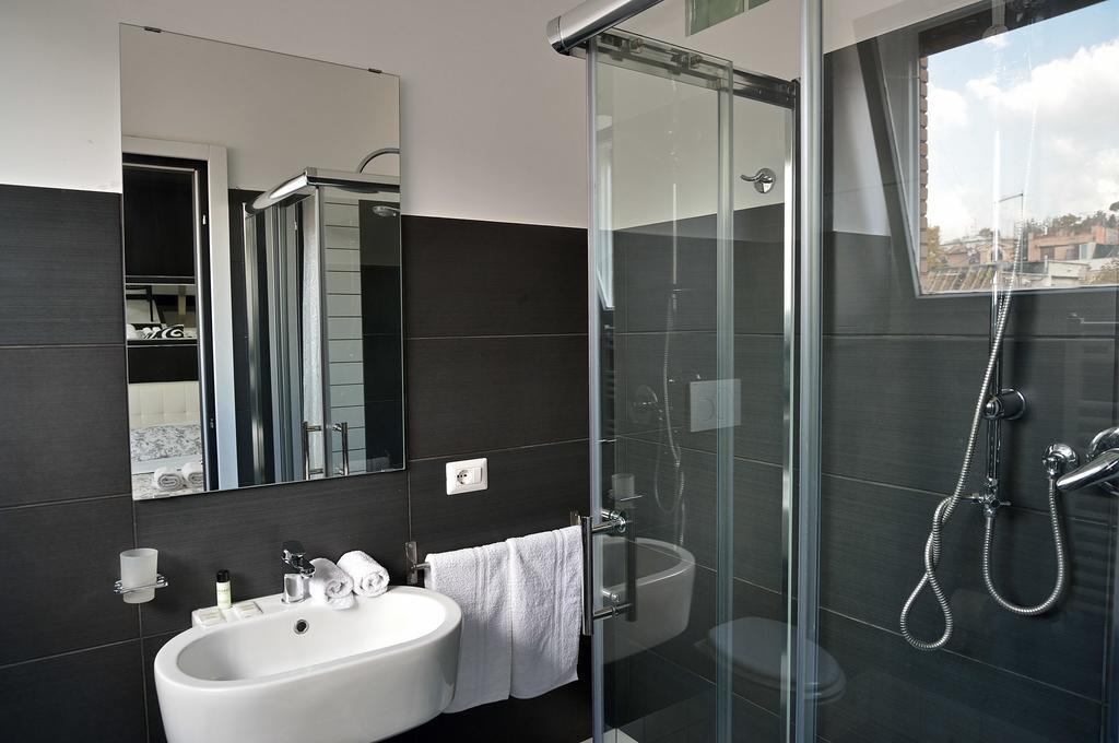 Black & White G&g Bed & Breakfast 2*