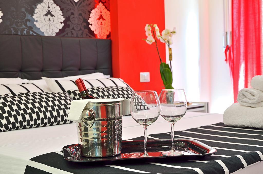 Black & White G&g Bed & Breakfast Rome