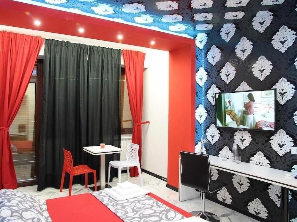 Black & White G&g Bed & Breakfast Roma