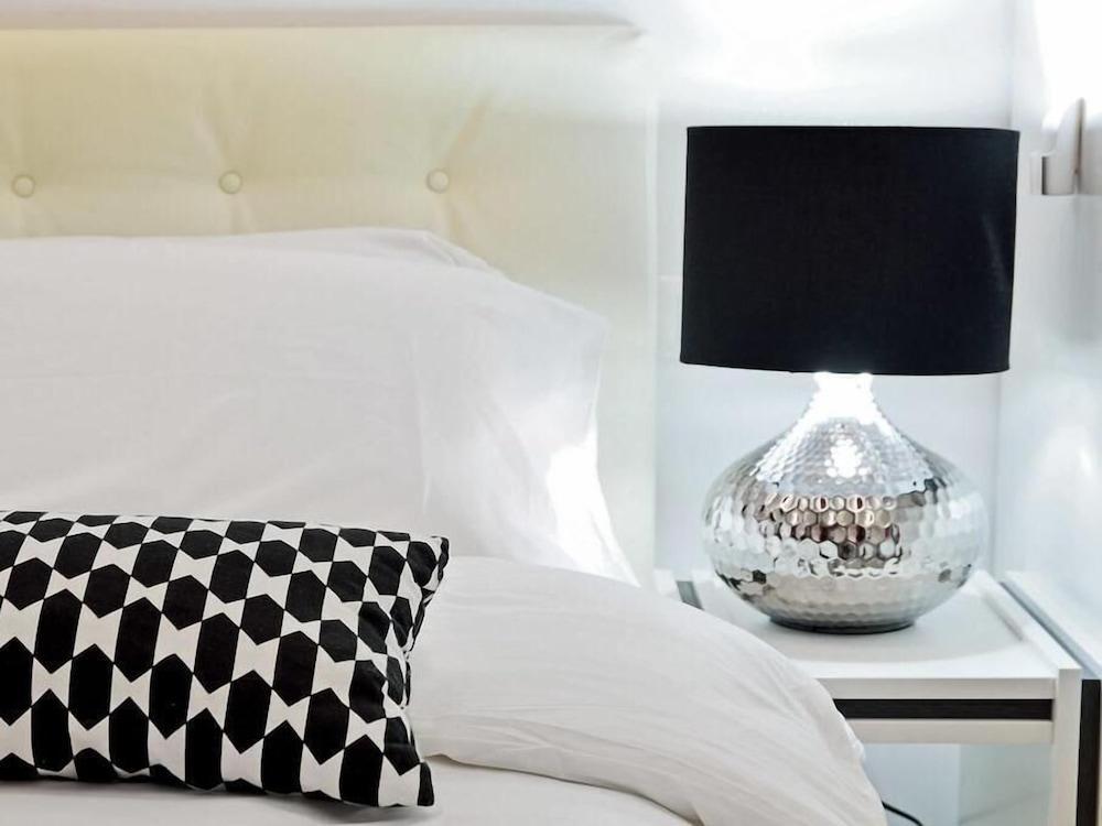 Black & White G&g Bed & Breakfast 2*
