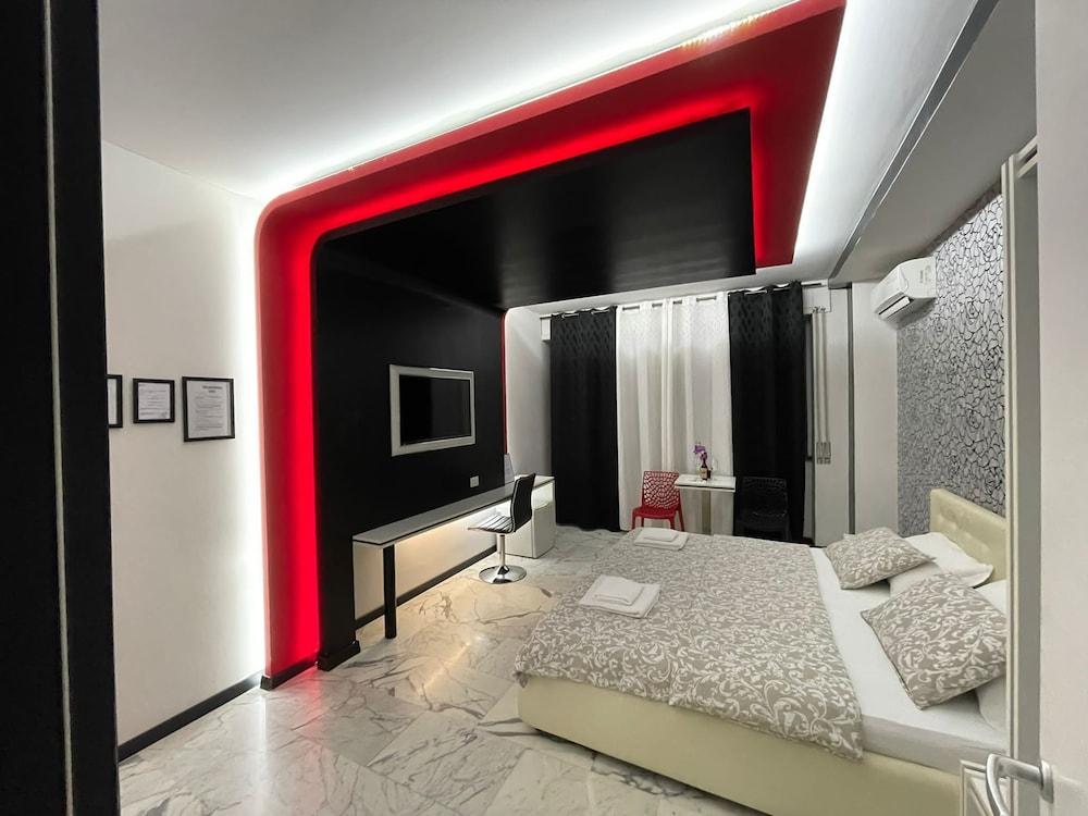 Bed & Breakfast Black & White G&g 2*