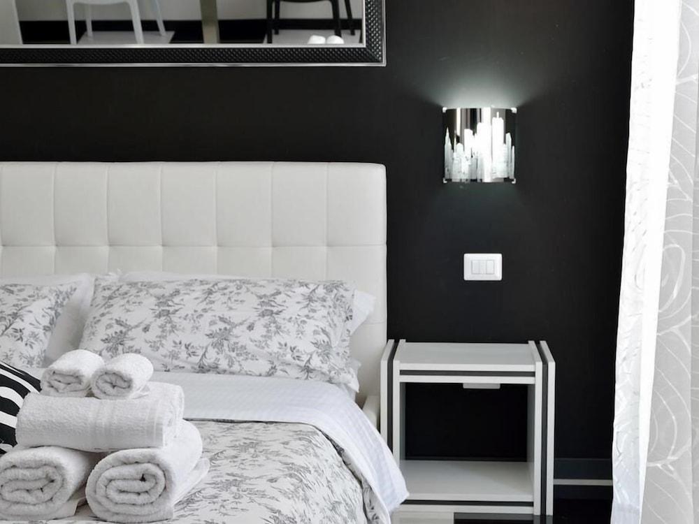 Bed & Breakfast Black & White G&g Roma