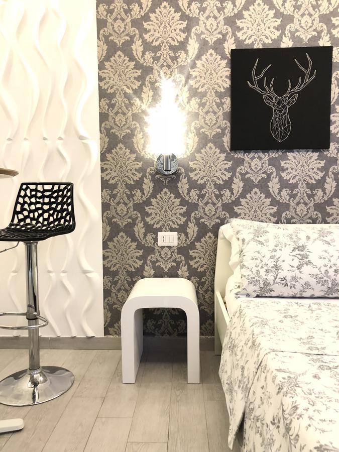 Bed & Breakfast Black & White G&g Roma